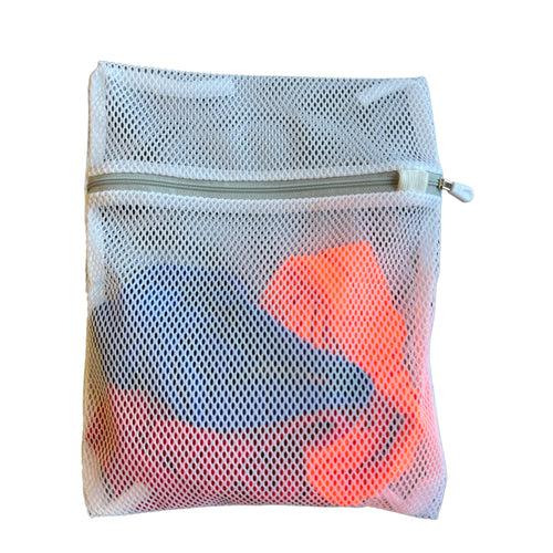 Wäschenetz / Wäschesack weiß mit Reißverschluss (schützt Satin in der Waschmaschine)
