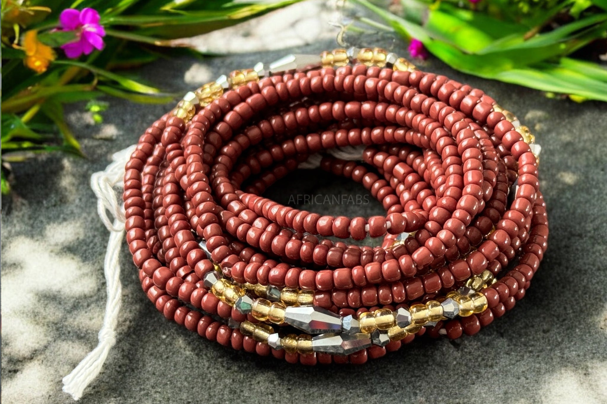 Waist Beads / Afrikanische Taillenkette - Abinéné - Braun / Gold (Traditionelle nicht elastische Schnur)