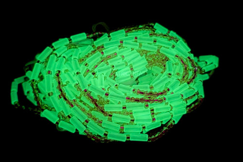 Waist Beads / Afrikanische Taillenkette - Akibo - Weiß leuchtet im Dunkeln (Traditionelle nicht elastische Schnur)