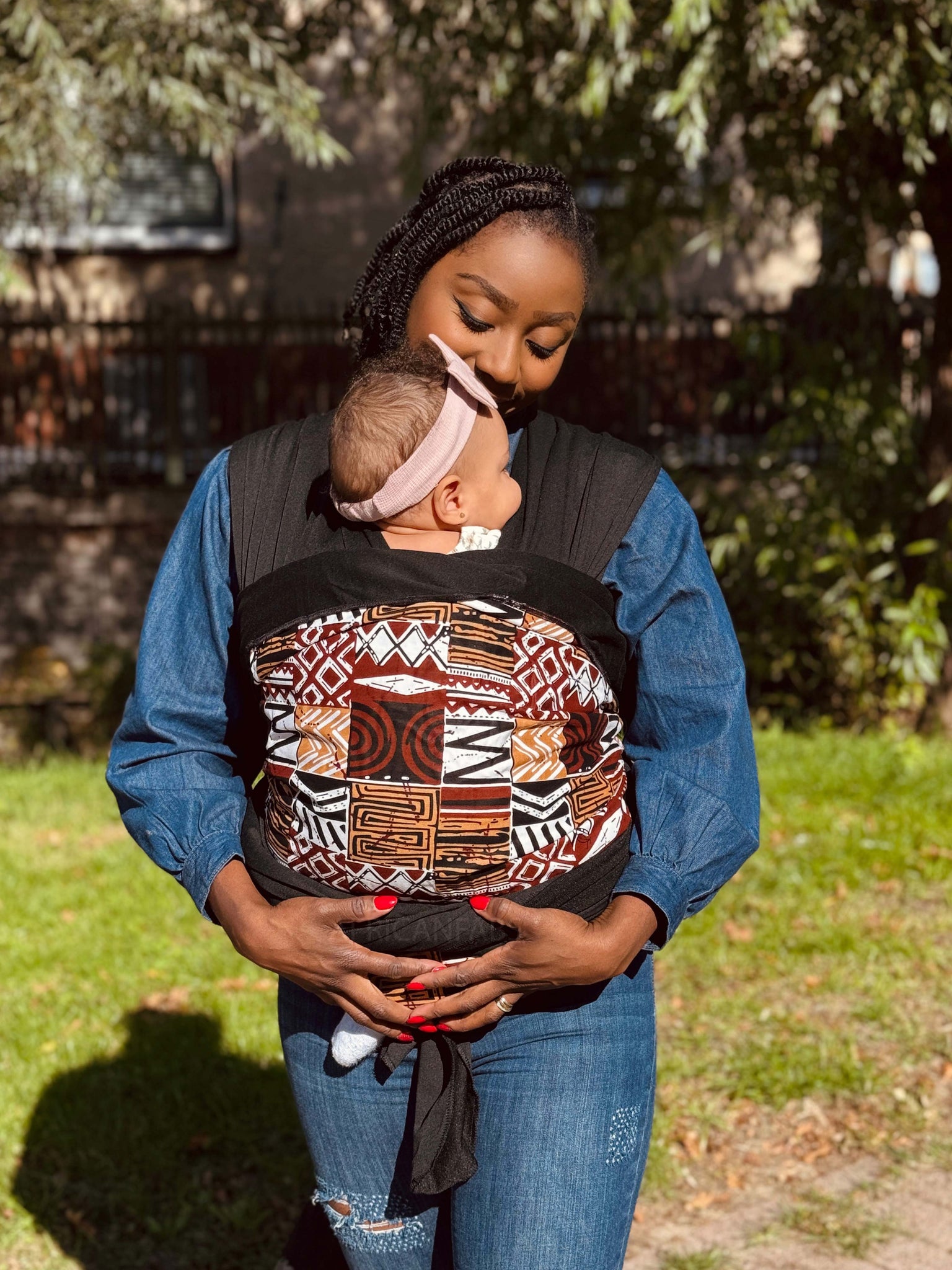 Babytragetuch mit afrikanischem Print / Baby sling / Tragetuch - Braun Bogolan Mosaik