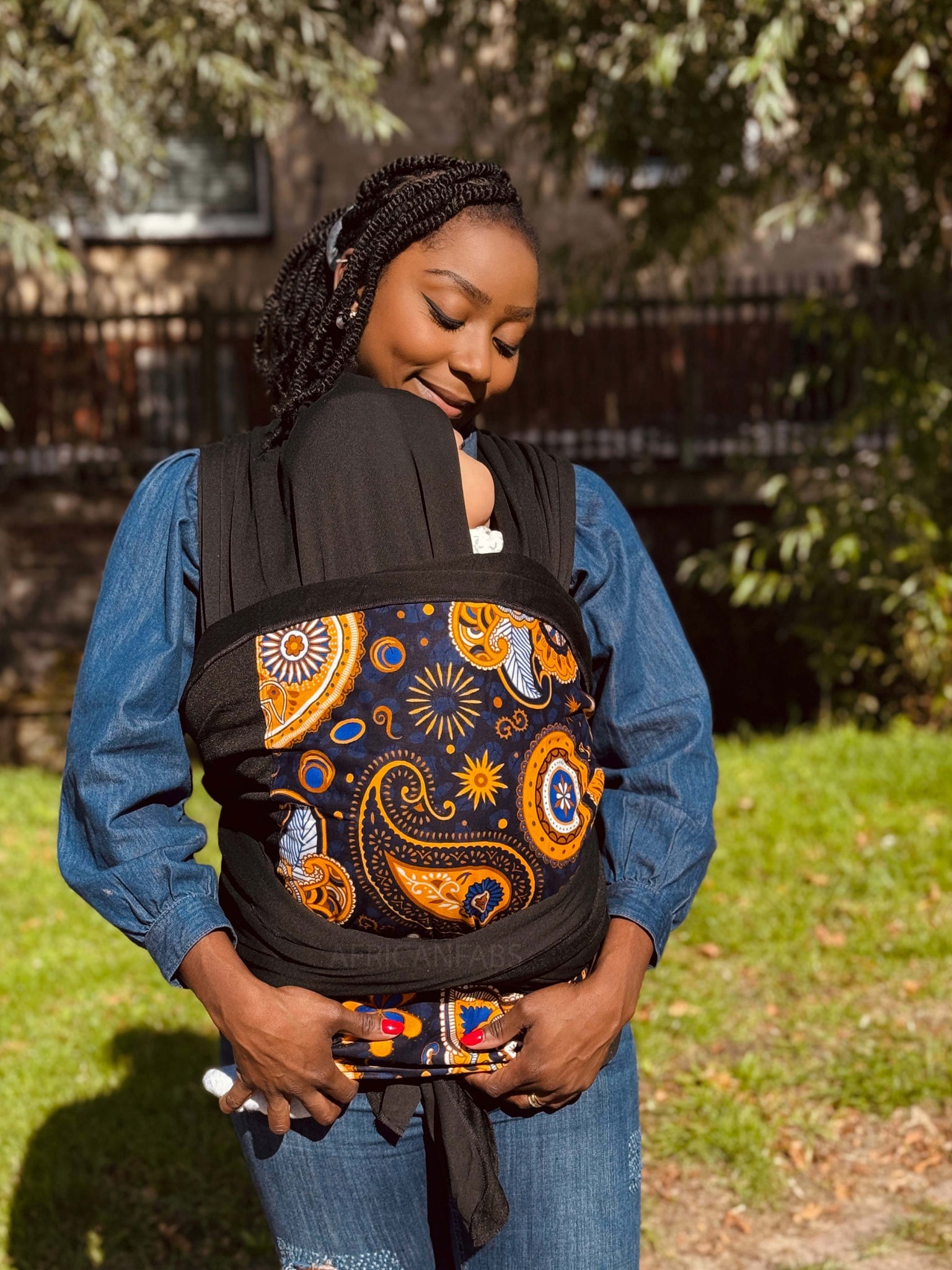 Babytragetuch mit afrikanischem Print / Baby sling / Tragetuch -Marineblau Gelb Paisley