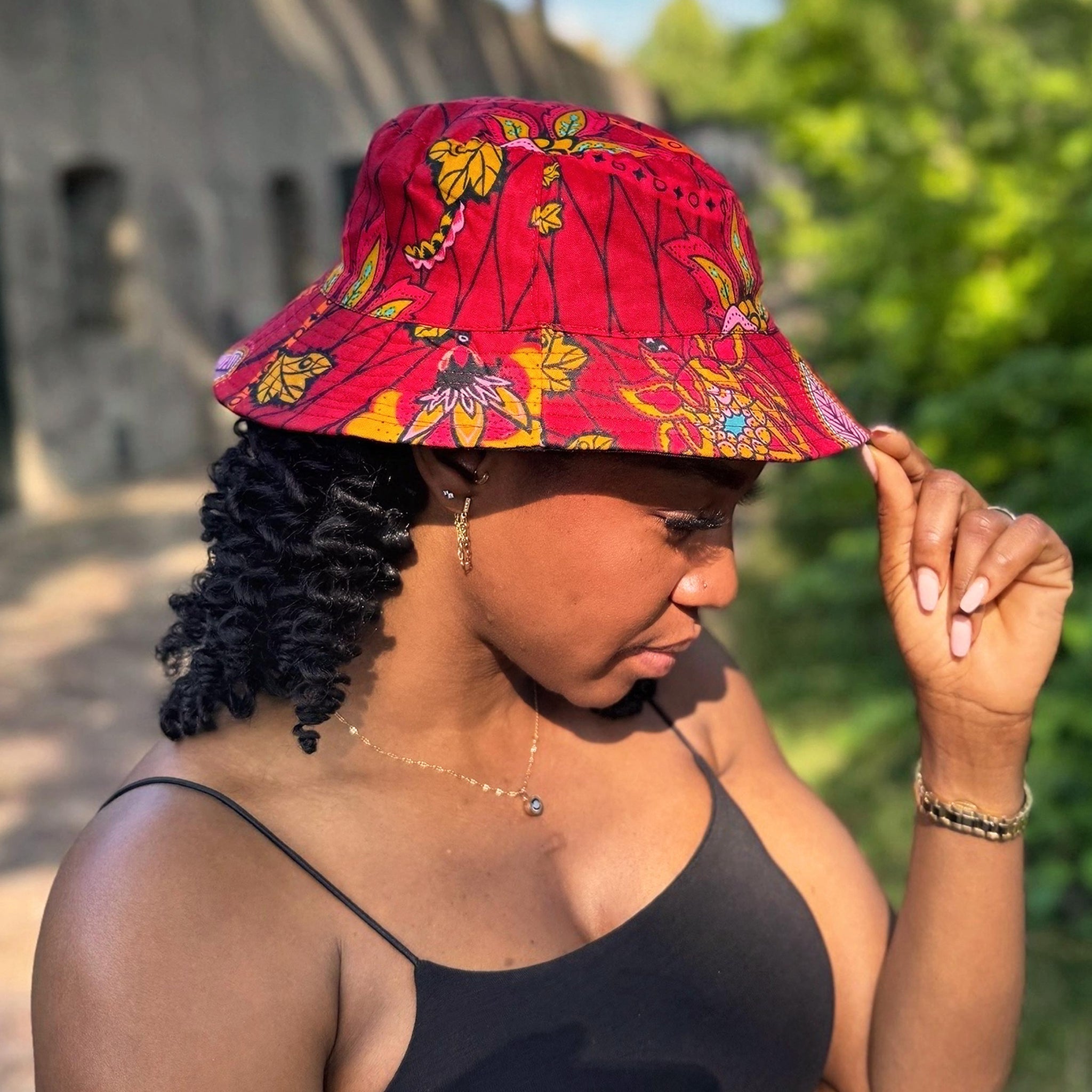 Bucket hat / Fischerhut mit afrikanischem Print - Dunkelrot & Gelb Botanical Flow - Kinder & Erwachsene Größen (Unisex)