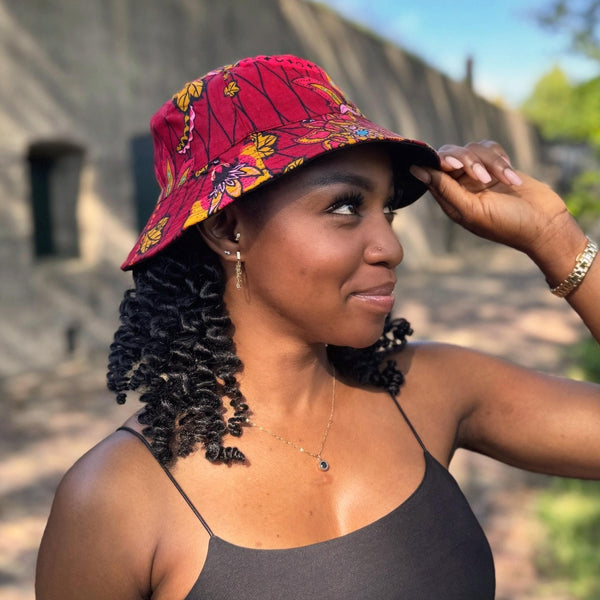 Bucket hat / Fischerhut mit afrikanischem Print - Dunkelrot & Gelb Botanical Flow - Kinder & Erwachsene Größen (Unisex)
