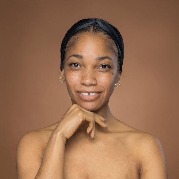 Schwarzer Satin-Haarband mit Twist - Stirnband / Kopfband für Erwachsene