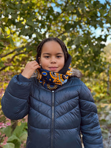 Warmer Rollkragenpullover Schal für Kinder mit afrikanischem Print Unisex - Marineblau Gelb Paisley