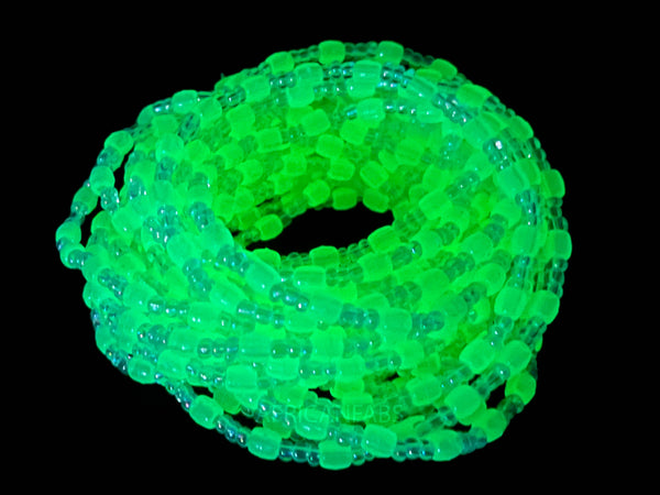 Waist Beads / Afrikanische Taillenkette - ABE - Weiss - leuchtet im Dunkeln (elastisch)