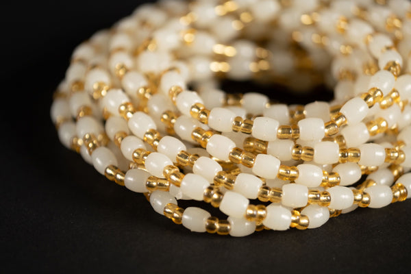 Waist Beads / Afrikanische Taillenkette - ISOKEN- Gold / Weiss (elastisch)