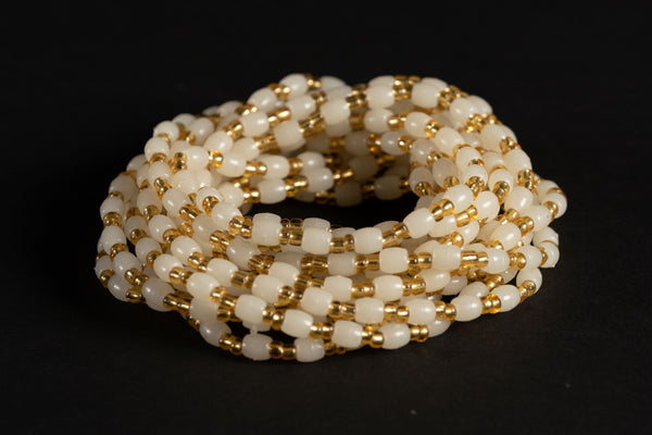 Waist Beads / Afrikanische Taillenkette - ISOKEN- Gold / Weiss (elastisch)