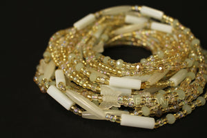 Waist Beads / Afrikanische Taillenkette - ISIUWA - Weiss - leuchtet im Dunkeln (elastisch)