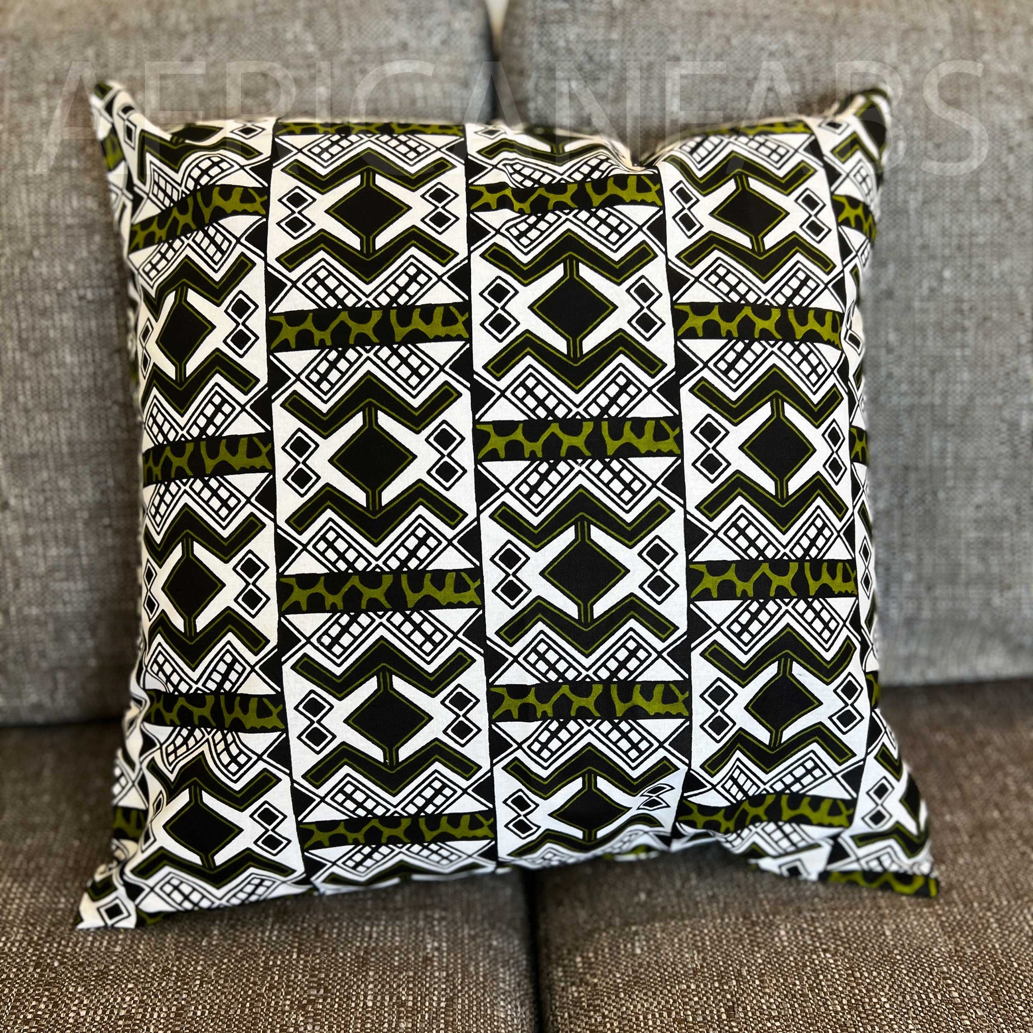 Afrikanisches Kissen | Grün Bogolan Print Stoff - Dekokissen 45x45 - 100% Baumwolle